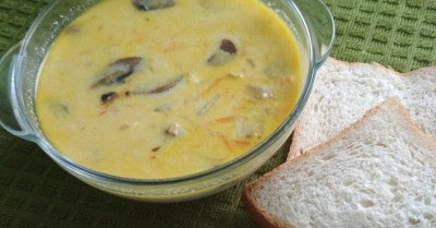 Суп с грибами индейкой и плавленным сырком