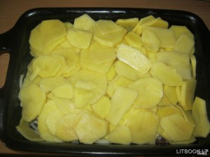 Картошка с мясом и сыром в духовке - фото шаг 4