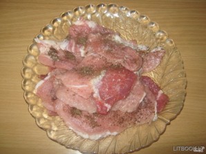 Картошка с мясом и сыром в духовке - фото шаг 1