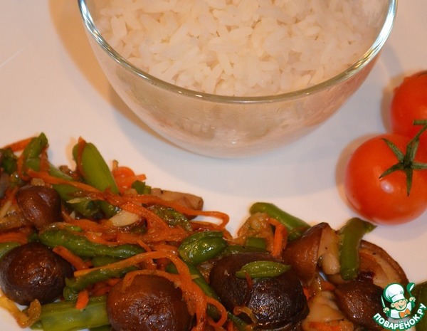 Шиитаке с овощами и рисом