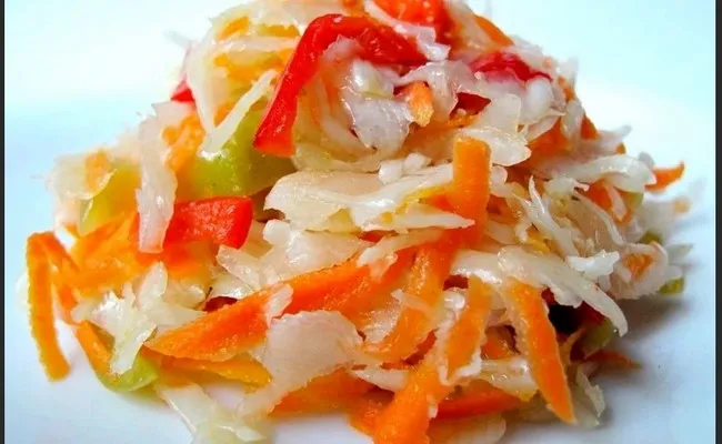 Капуста с уксусом и сахаром быстрого приготовления