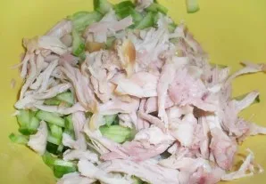 Салат парижель с копченой курицей