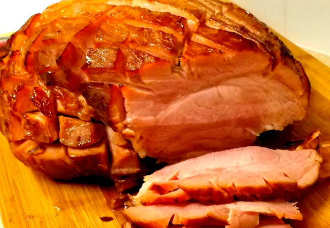 Запекание свиного окорока в фольге в духовке