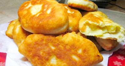 Дрожжевые пирожки в хлебопечке с картошкой несладкие