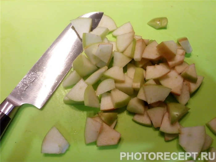 Фото рецепта - Салат с ананасом «Экзотика» - шаг 6