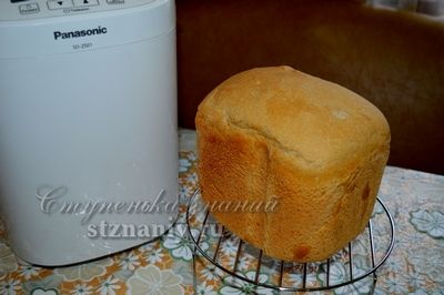 Пшенично - ржаной хлеб приготовленный в хлебопечке Panasonic с добавлением 20 грамм сахара