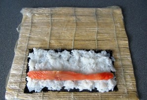 Суши с семгой - фото шаг 3