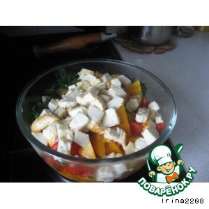 Теплый салат с жареным сыром