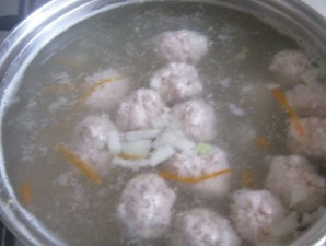 Суп с фрикадельками и грибами - фото шаг 6