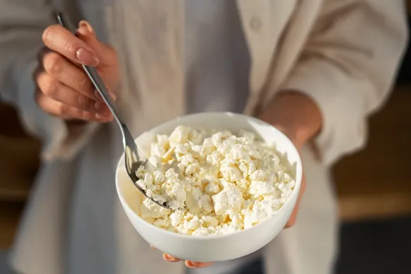 close up on delicious fresh cheese 1 - Творог в мультиварке