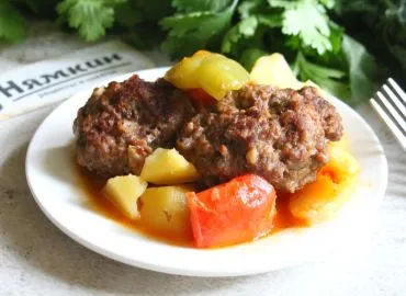 Салат с брокколи и крабовыми палочками