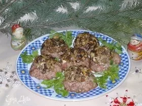 Мясные биточки с грибами