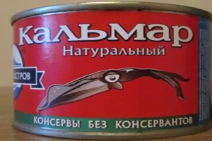 Постный салат с кальмаром