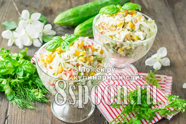 Крабовый салат рецепт классический с кукурузой и огурцом без риса