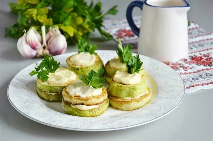 Кабачки в чесночном соусе