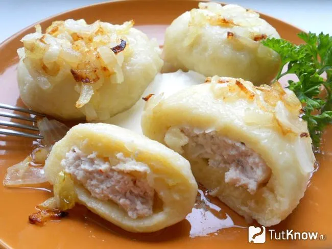 Клецки картофельные с мясом